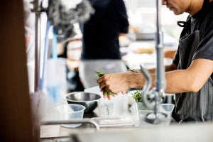 How to Stand Out in the Restaurant and Bar Industry with Froece