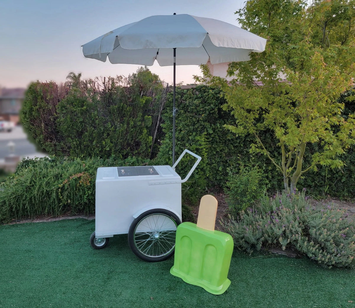 28.5” Melting Popsicle Prop – Fun and Vibrant Decor for Events<span> - </span>Green image